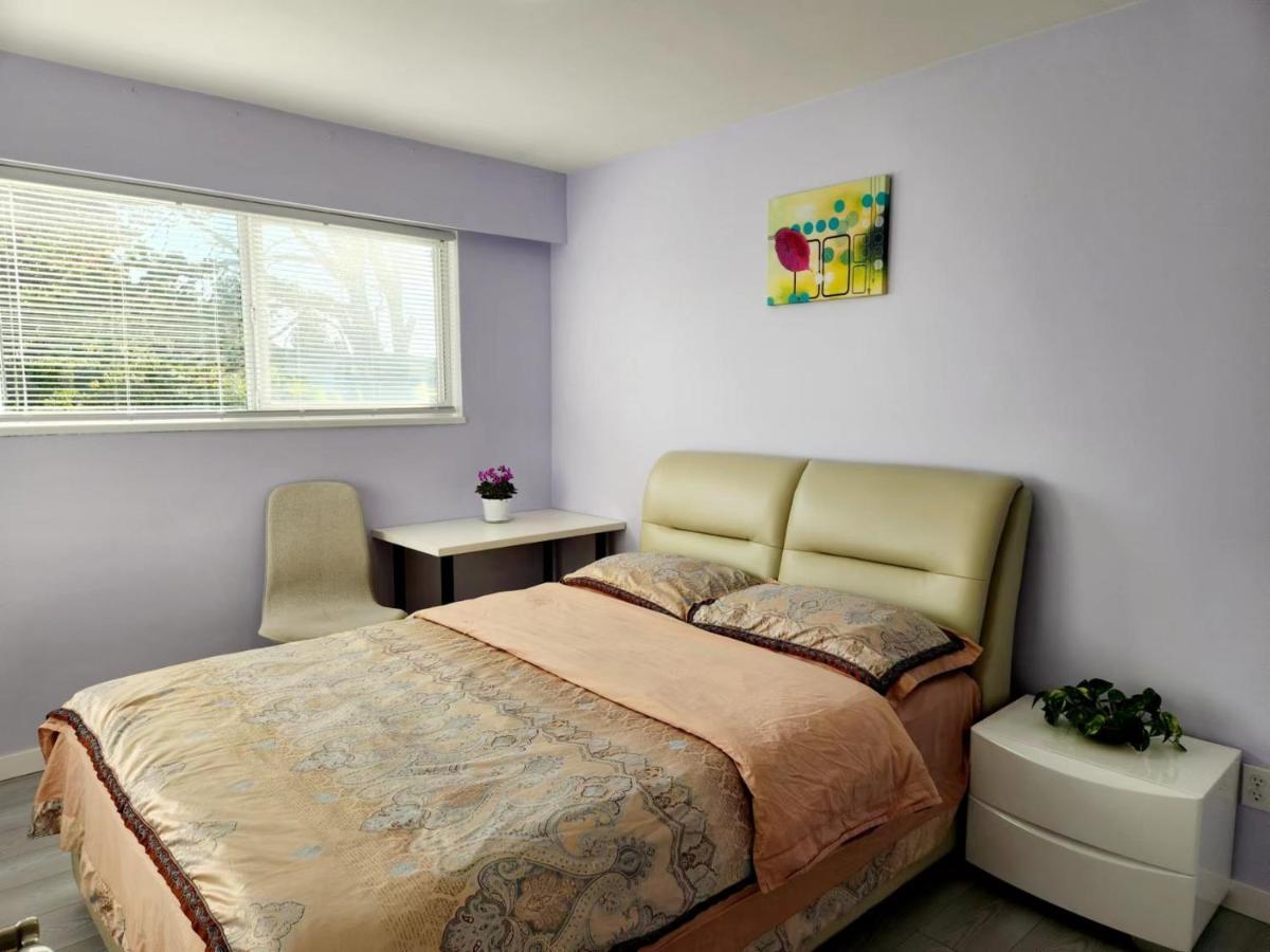 Private Single Room In A House Richmond Exterior photo