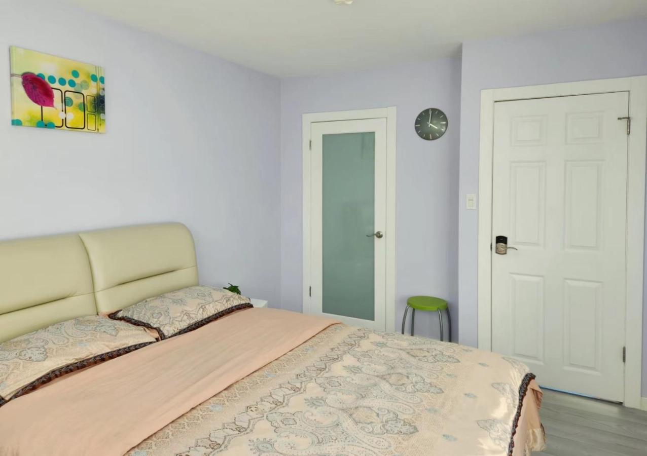 Private Single Room In A House Richmond Exterior photo